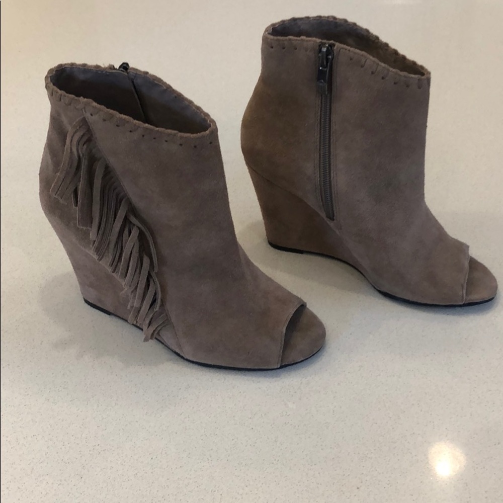 Nude suede bootie